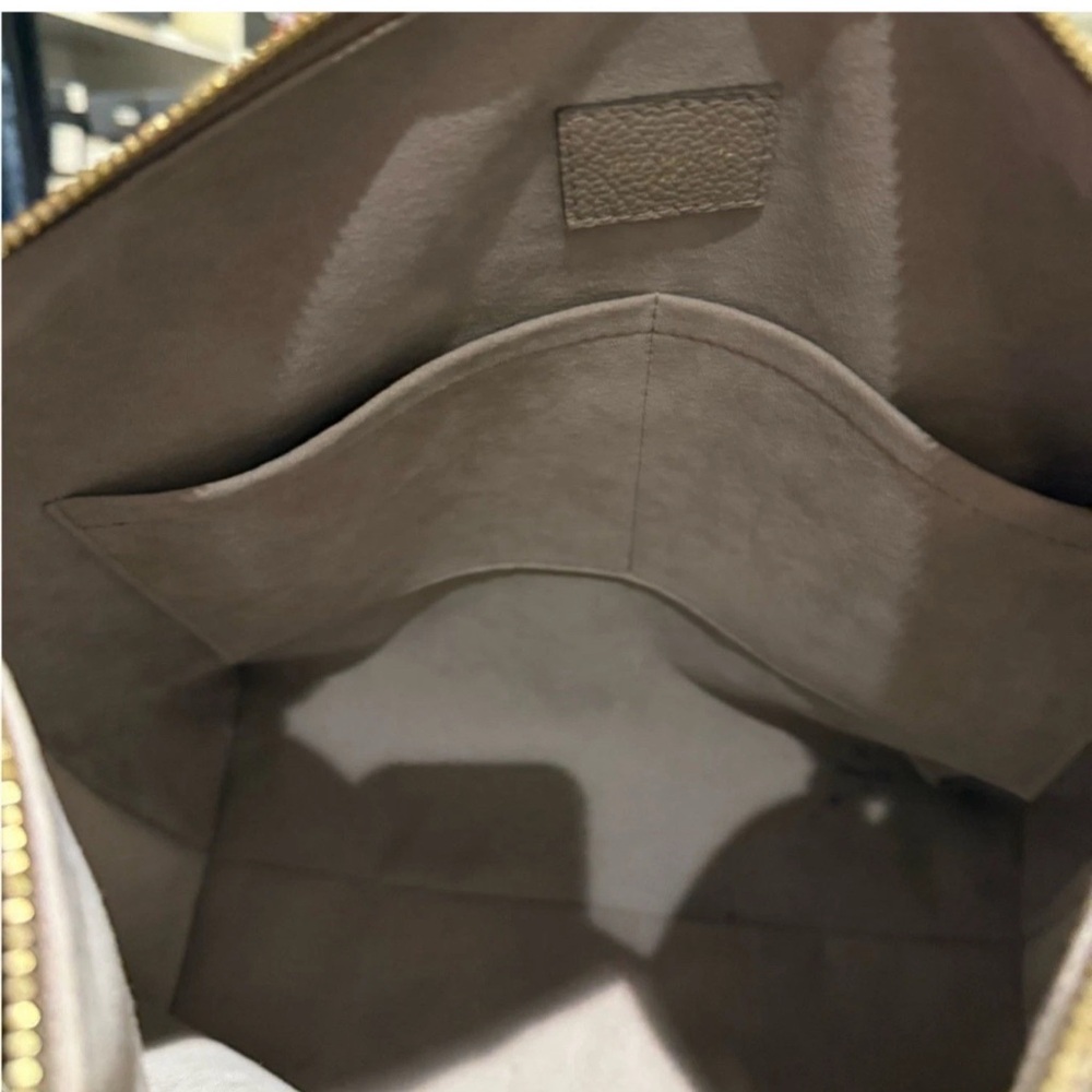 Louis Vuitton Beige Monogram Shoulder Bag - Picture 7 of 11
